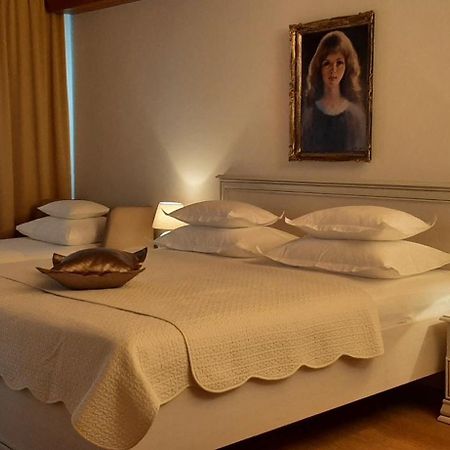 Guest House Fenix เบรลา ห้อง รูปภาพ