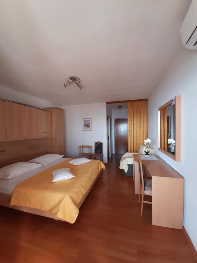 Guest House Fenix เบรลา ห้อง รูปภาพ