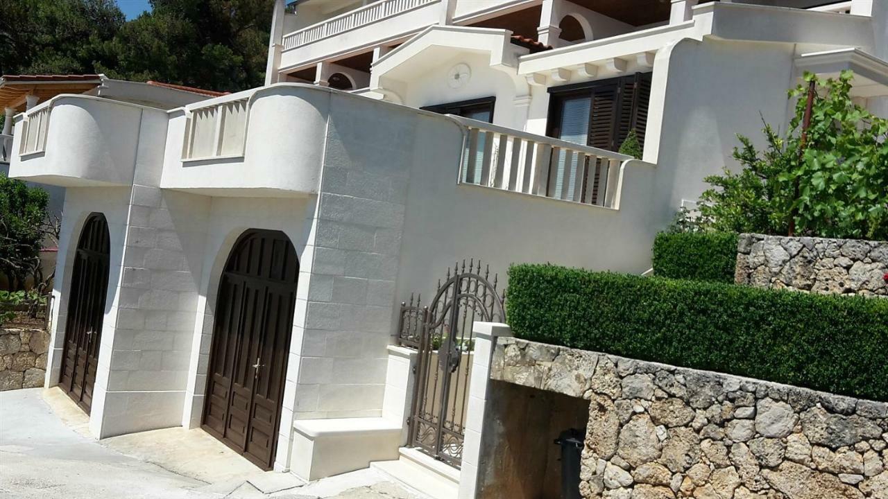 Guest House Fenix เบรลา ภายนอก รูปภาพ