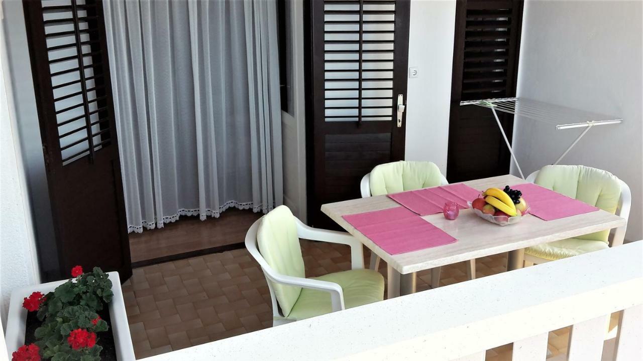 Guest House Fenix เบรลา ภายนอก รูปภาพ